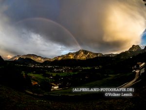 Regenbogen über dem Predigtstuhl © Volker Lesch Alpenland Fotografie